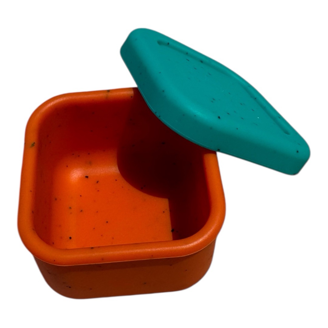 Dip me Up - Τετράγωνο Mini Φαγητοδοχείο Σιλικόνης